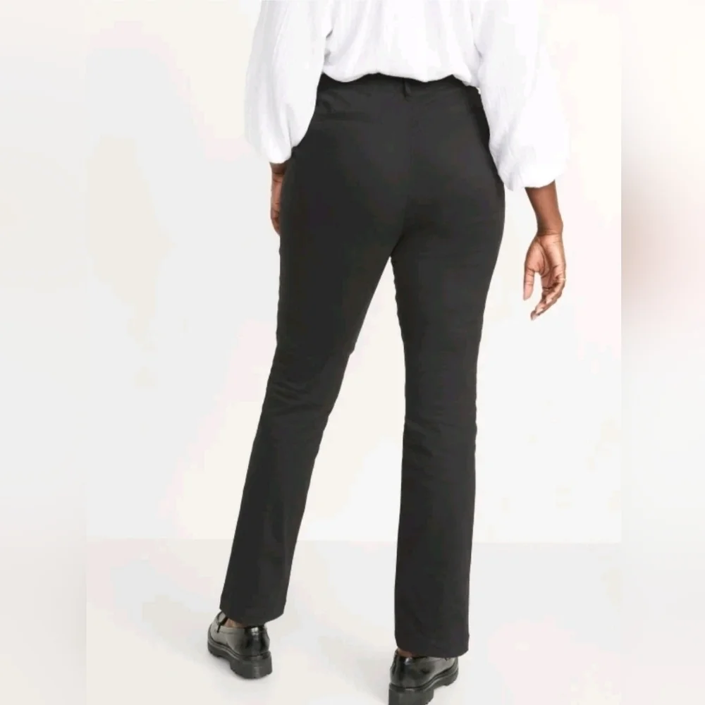 OLD NAVY High Waisted Wow Flare Soft Stretch Ankle Chino Pants Black 8 PETITE